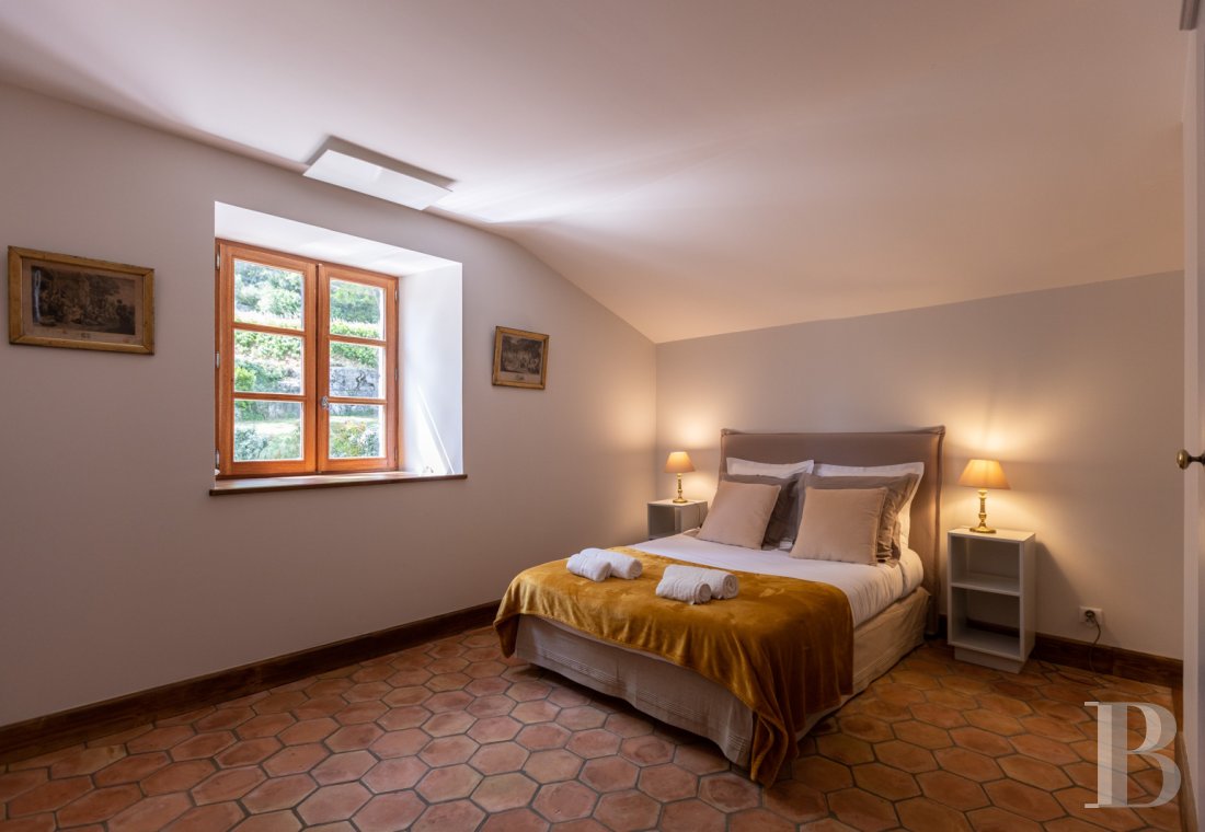 A former 17th-century farmhouse in the shadow of a chateau, in Saint-Alban-Auriolles in the Ardèche - photo  n°17